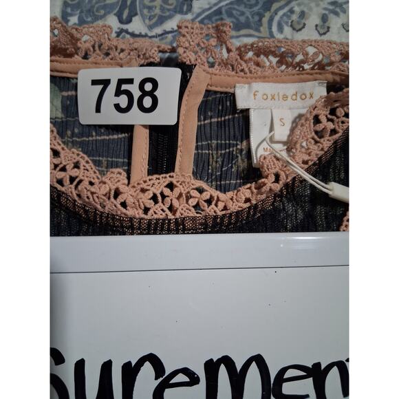Foxie Dox Lace‎ Mesh Sheer Women's size Small  Romantic Farah Floral Crochet Top - Picture 9 of 12